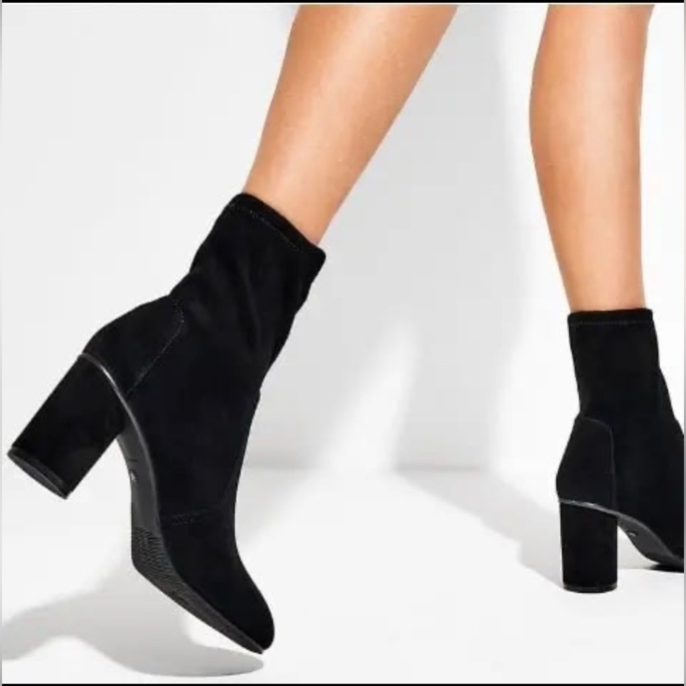 Stuart Weitzman Margot 75 black suede boots